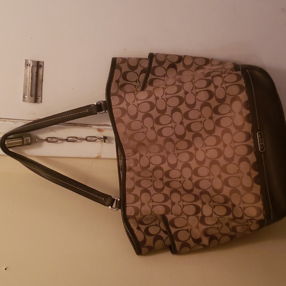 Bag - Picture 2 of 7